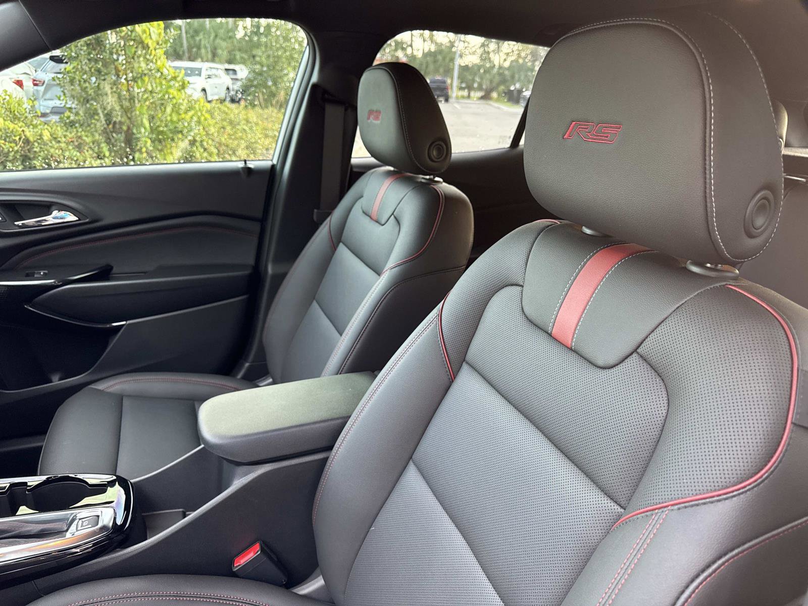 New 2026 Chevrolet Trax RS w/ Sunroof Package image 20