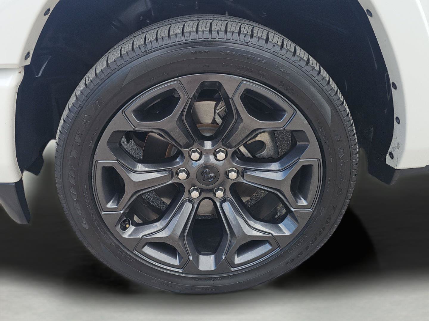 Used 2023 RAM 1500 Limited AWD/4WD image 12