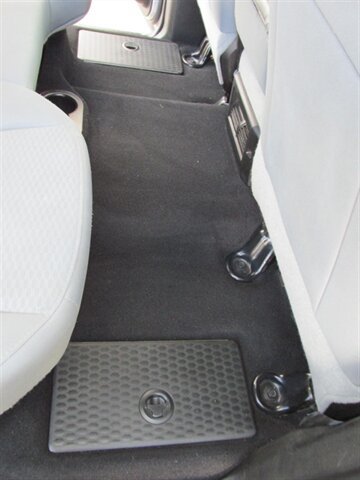 Used 2019 RAM 1500 Classic SLT RWD image 18