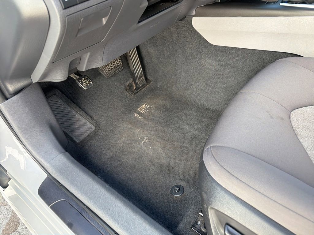 Used 2023 Toyota Camry LE FWD image 36