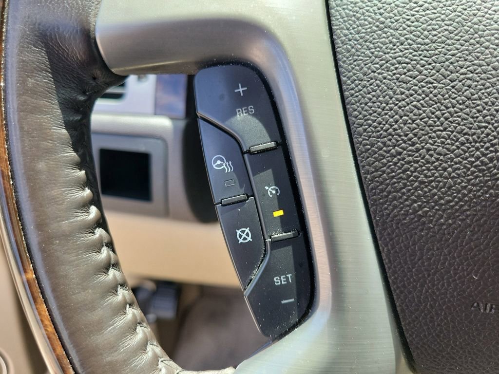Used 2012 GMC Yukon Denali AWD/4WD image 28