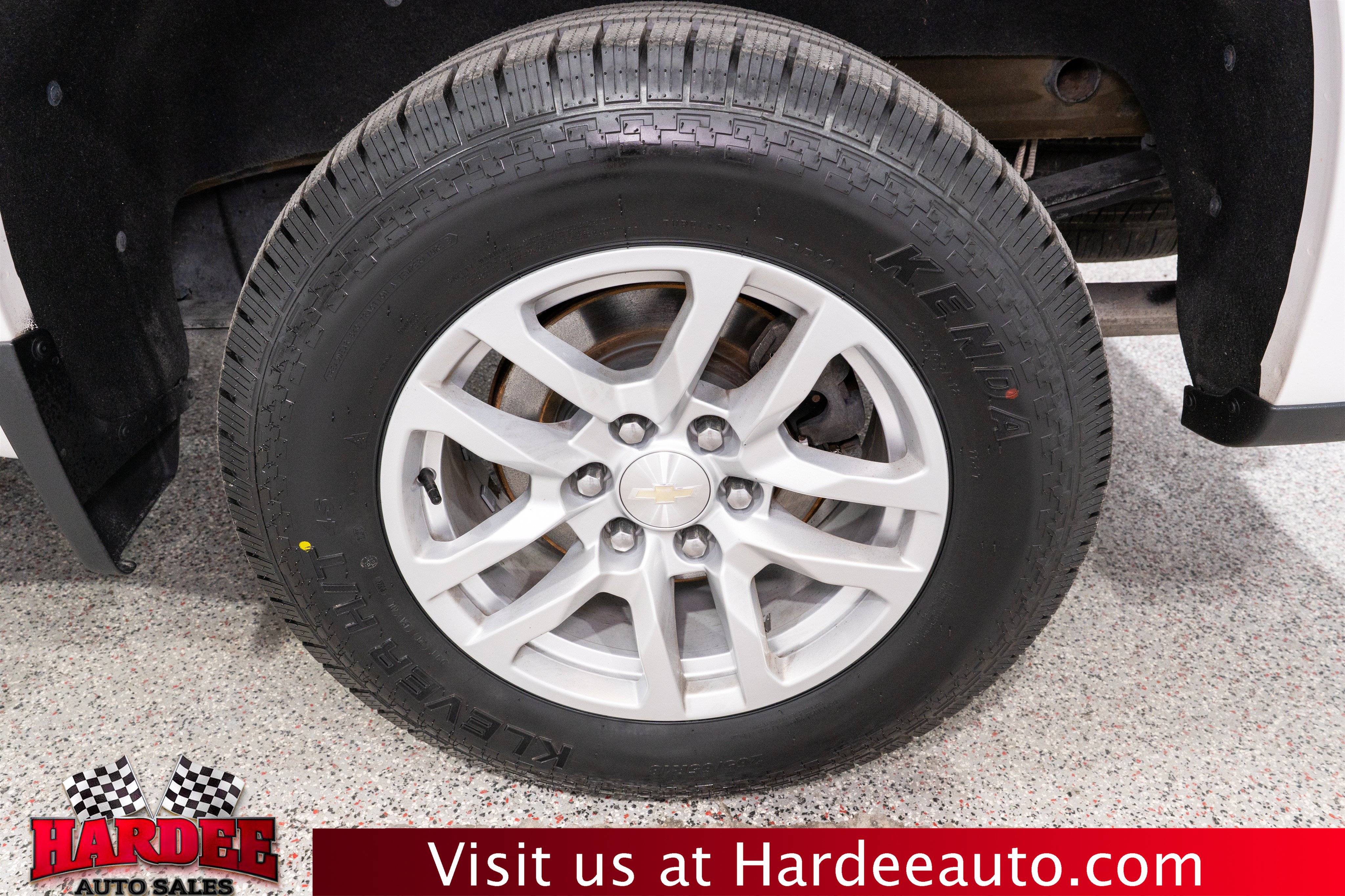 Used 2019 Chevrolet Silverado 1500 LT AWD/4WD image 10