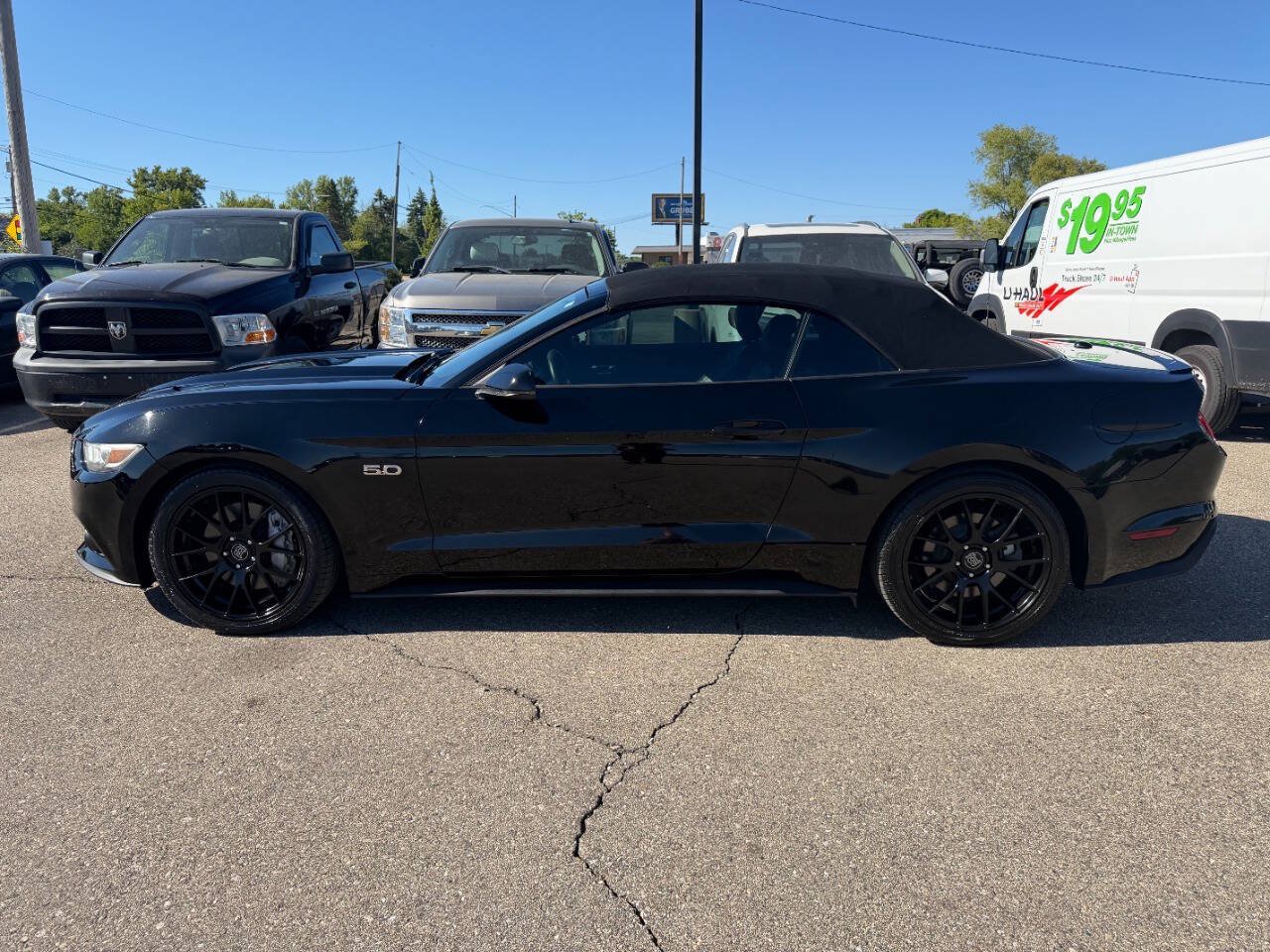 Used 2015 Ford Mustang GT Premium w/ Equipment Group 401A RWD image 10