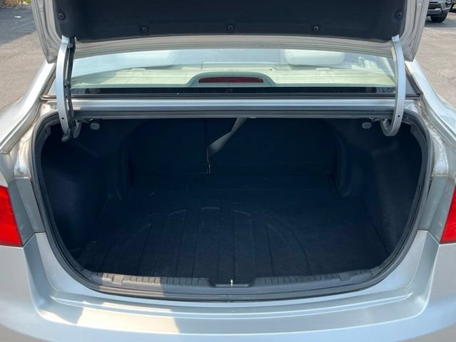 Used 2010 Kia Forte LX w/ Convenience Pkg FWD image 12