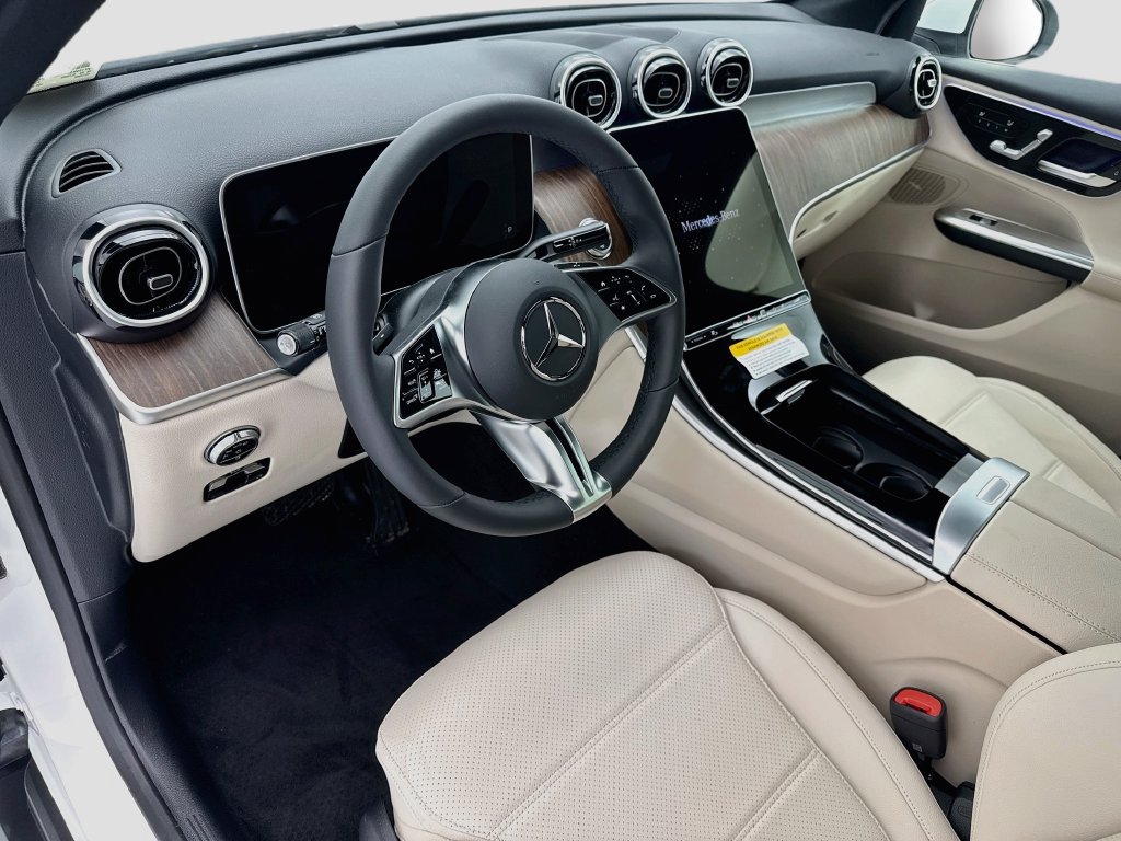 Certified 2026 Mercedes-Benz GLC 300 image 9