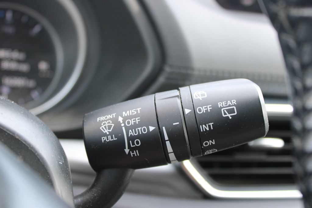Used 2018 MAZDA CX-5 Touring FWD image 37