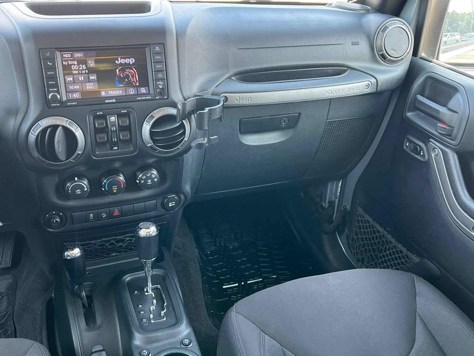 Used 2018 Jeep Wrangler Unlimited Sport AWD/4WD image 26