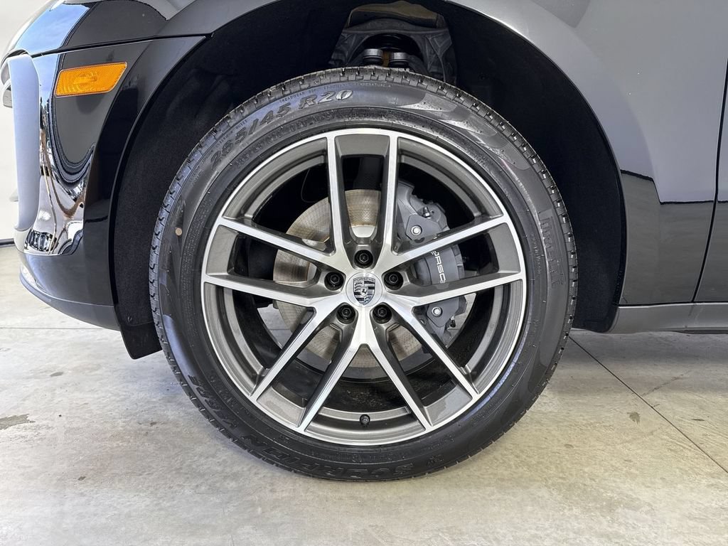 New 2026 Porsche Macan AWD/4WD image 14