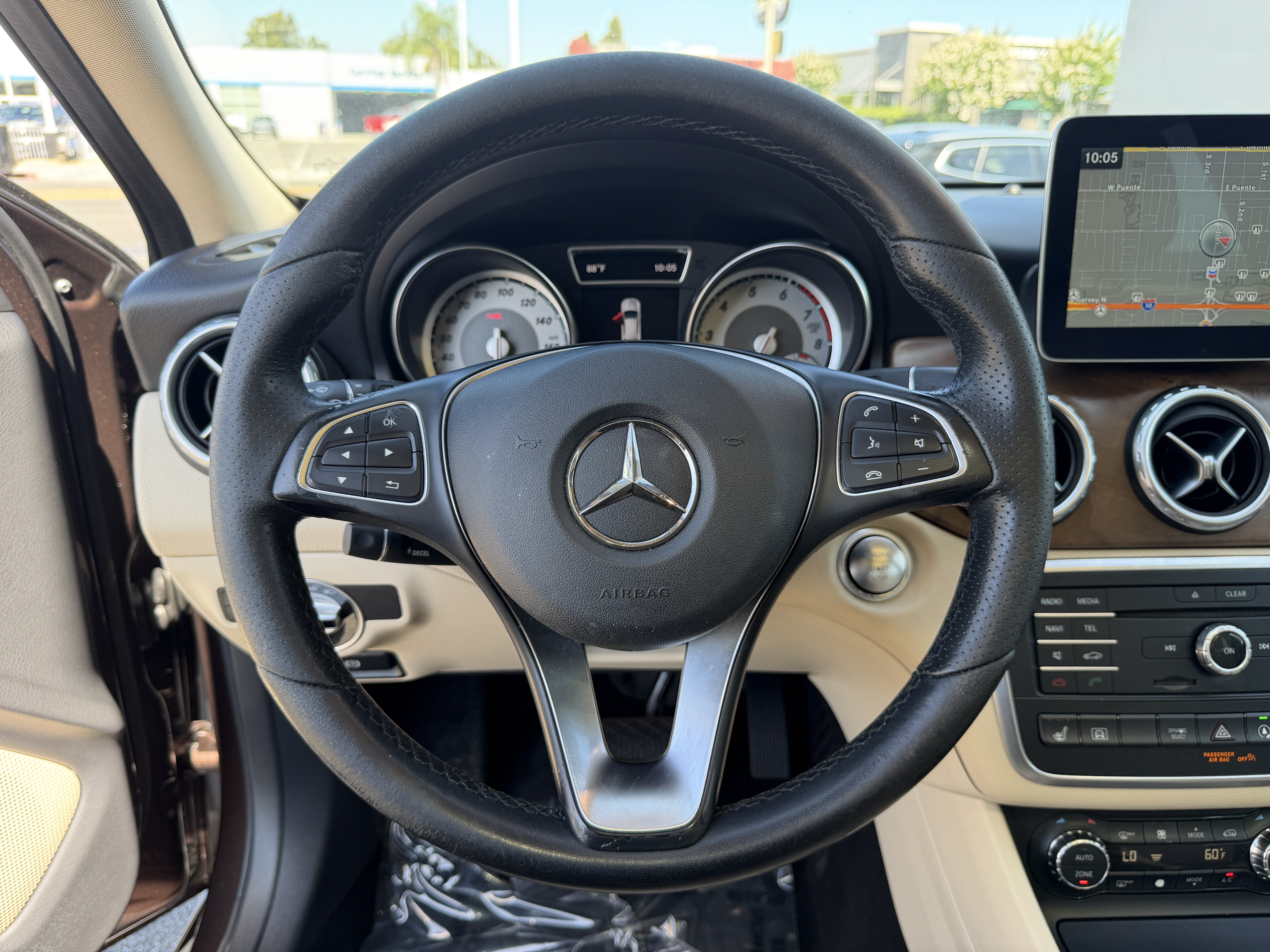 Used 2017 Mercedes-Benz GLA 250 4MATIC image 18