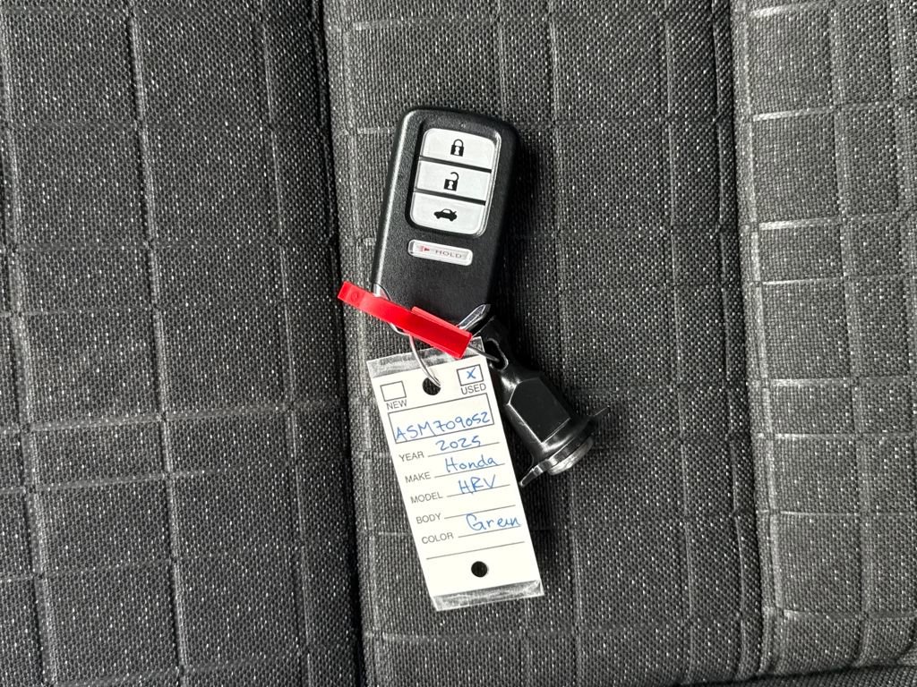 Used 2025 Honda HR-V Sport image 29