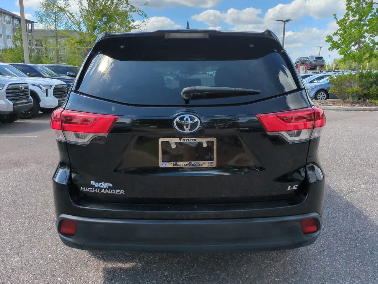 Certified 2019 Toyota Highlander Plus FWD image 5