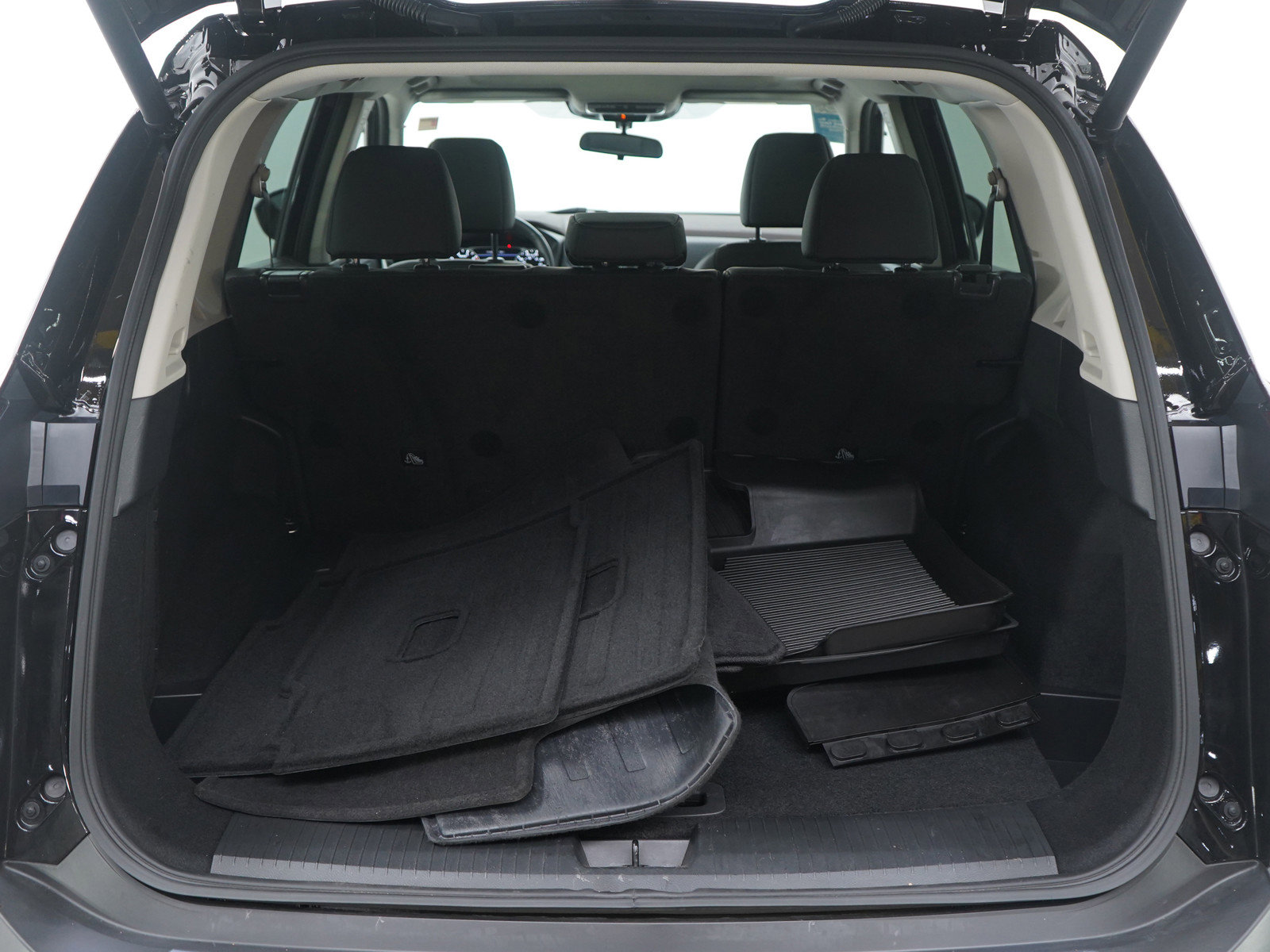 Used 2023 Nissan Rogue SV w/ SV Premium B Package image 19