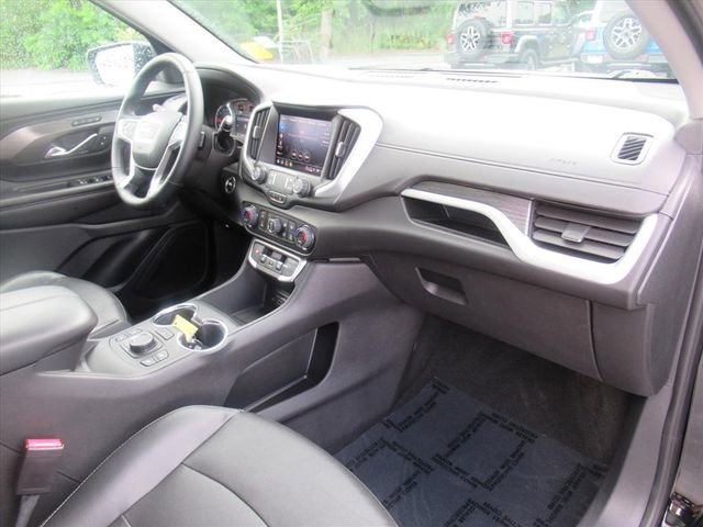 Used 2023 GMC Terrain SLT w/ Tech Package FWD image 12