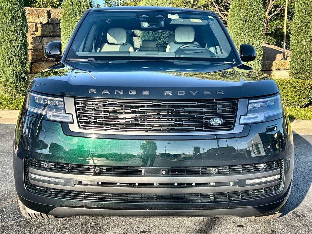 Certified 2025 Land Rover Range Rover SE AWD/4WD image 8