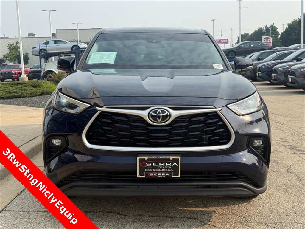 Used 2023 Toyota Highlander LE image 8