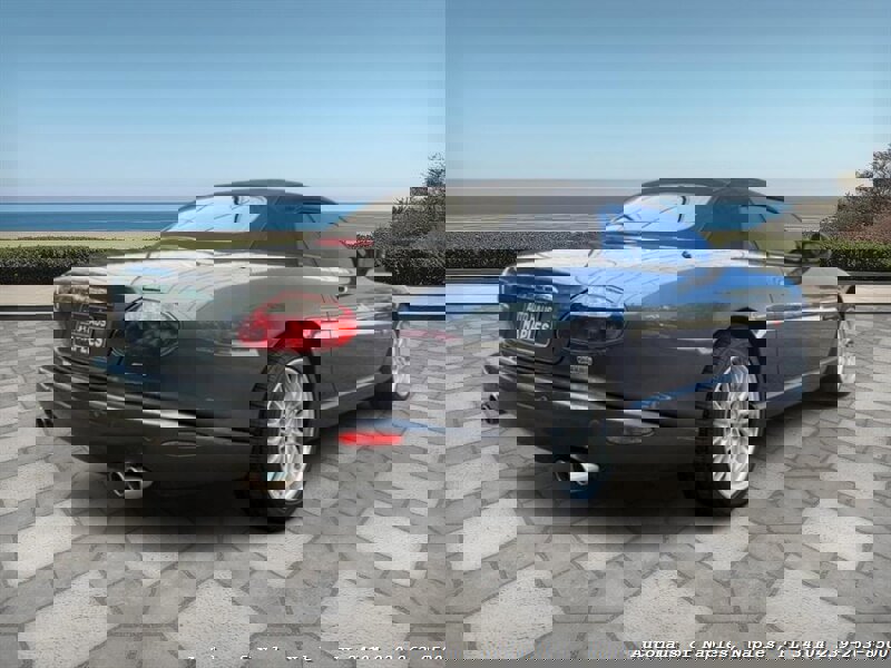 Used 2006 Jaguar XK8 Convertible image 8