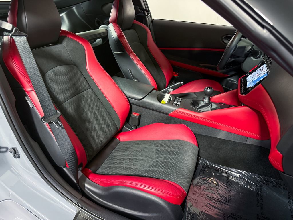 Certified 2024 Nissan Z Performance w/ Floor Mat Package image 14