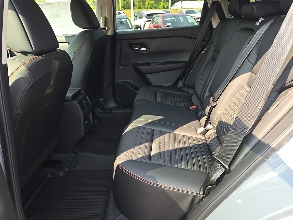 New 2026 Nissan Rogue SV image 32