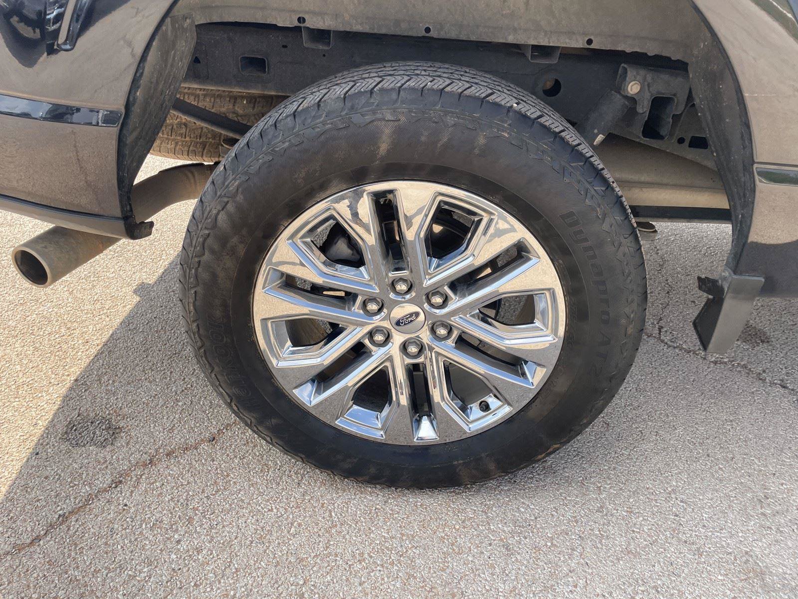 Used 2024 Ford F150 Lariat AWD/4WD image 39