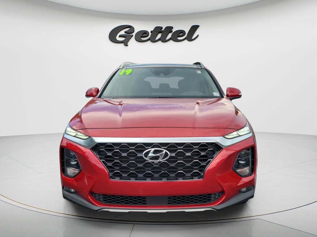 Used 2019 Hyundai Santa Fe FWD image 2