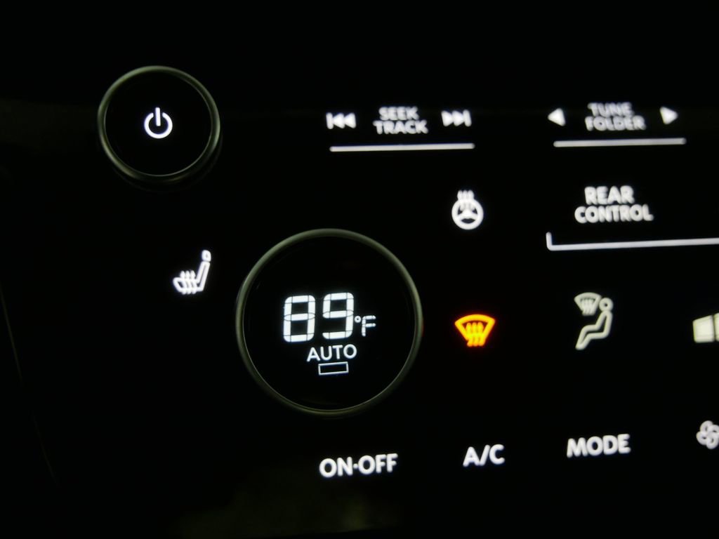 Used 2024 INFINITI QX60 Luxe image 24