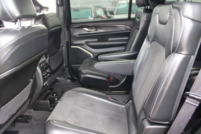 Used 2021 Jeep Grand Cherokee L Laredo image 39