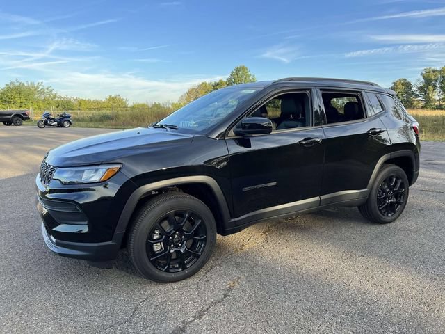 New 2026 Jeep Compass Latitude w/ Quick Order Package 29K AWD/4WD image 4