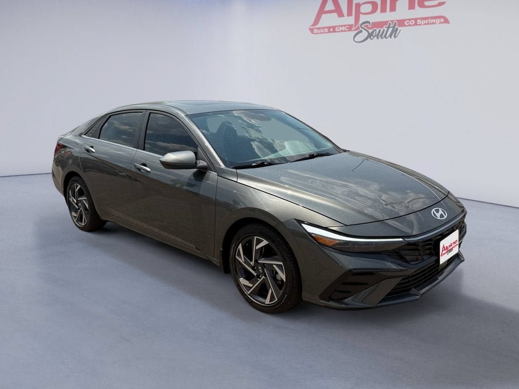 Used 2024 Hyundai Elantra SEL w/ Convenience Package FWD image 7