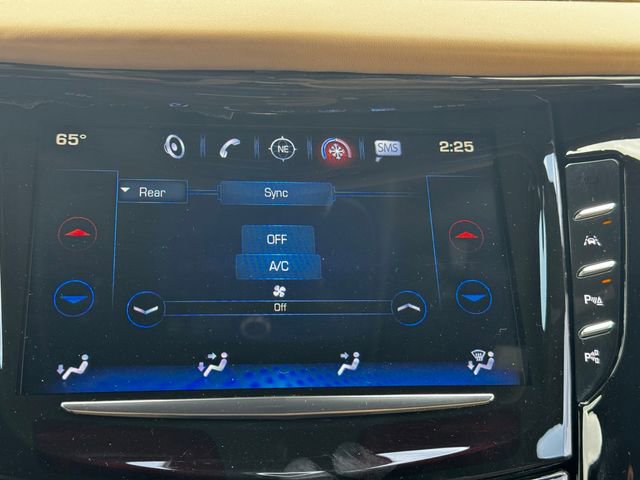 Used 2020 Cadillac Escalade Platinum RWD image 34