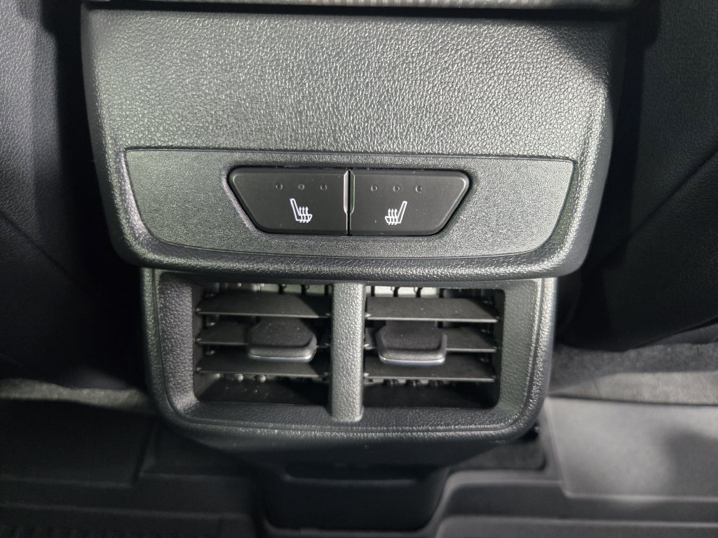 New 2026 Chevrolet Equinox RS w/ Convenience Package III FWD image 33