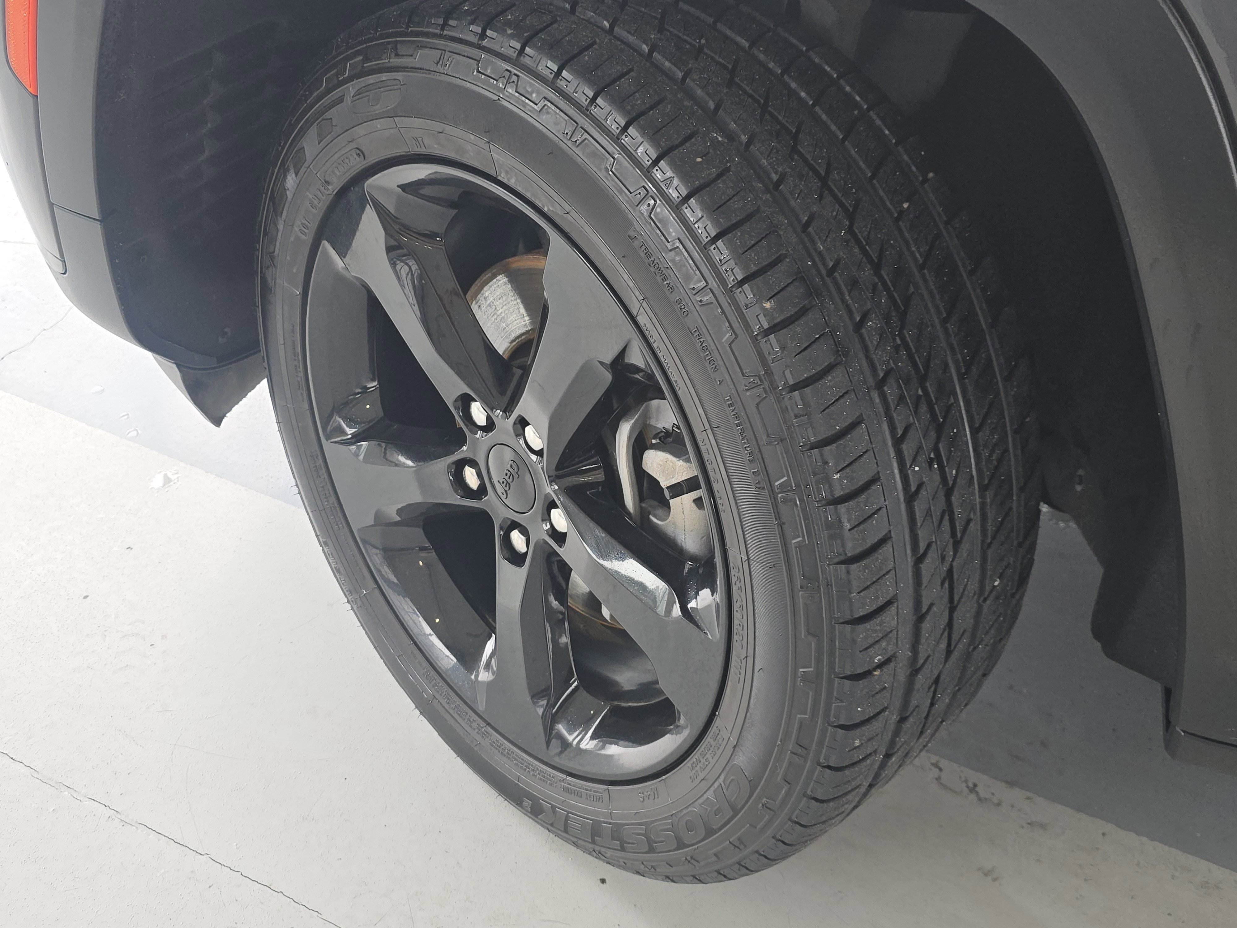 Used 2021 Jeep Grand Cherokee L Altitude image 10