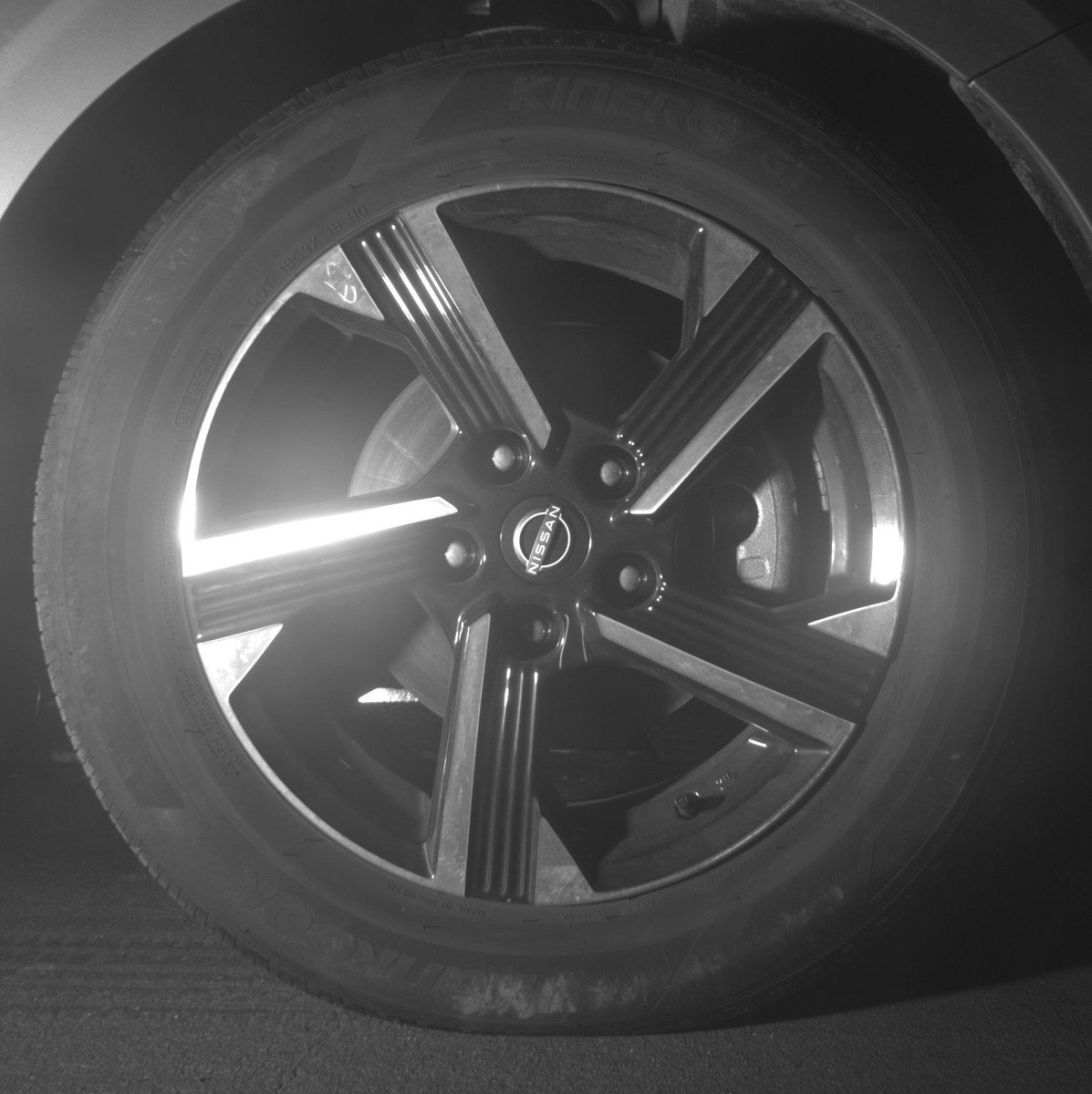 Used 2025 Nissan Sentra SV image 13