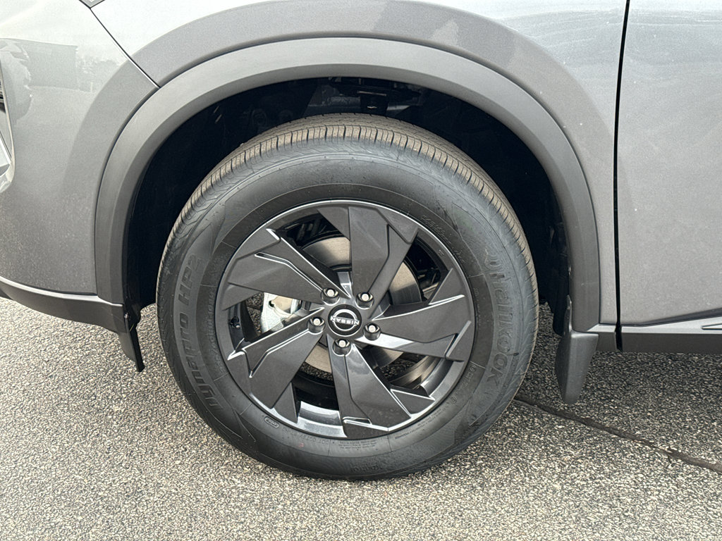 New 2026 Nissan Rogue SV AWD/4WD image 9