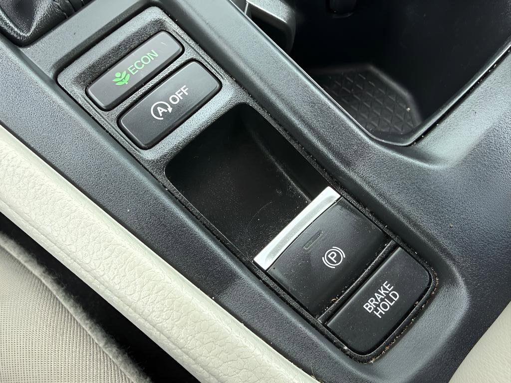 Certified 2024 Honda Accord LX image 31