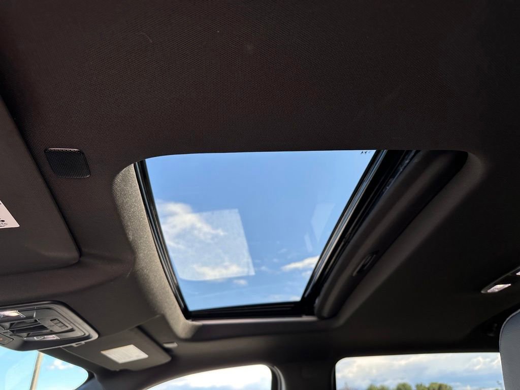 Used 2024 GMC Sierra 2500 AT4 w/ AT4 Premium Plus Package AWD/4WD image 39