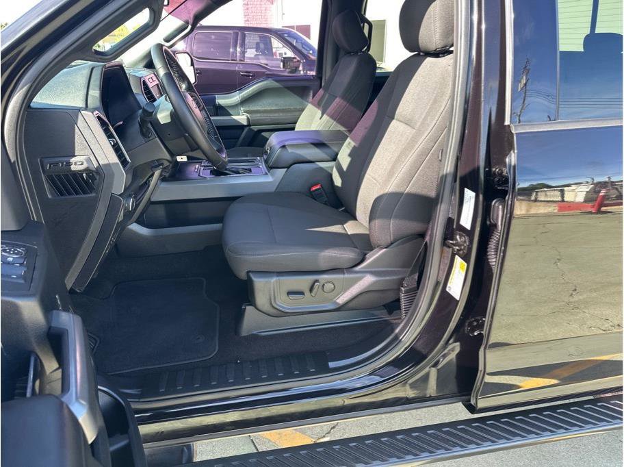 Used 2019 Ford F150 XLT w/ Equipment Group 302A Luxury AWD/4WD image 19