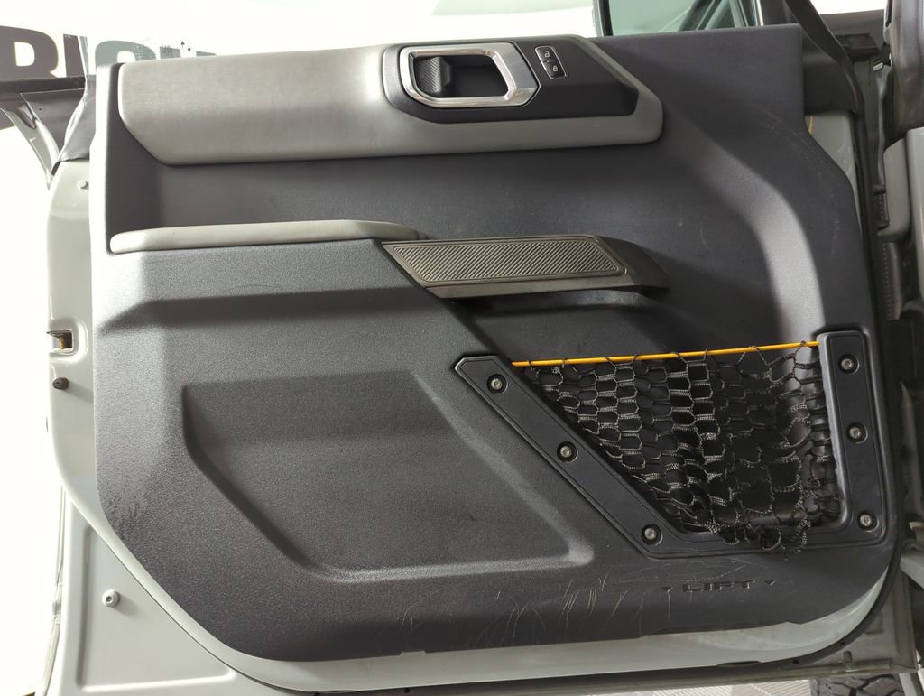 Used 2021 Ford Bronco Badlands image 8