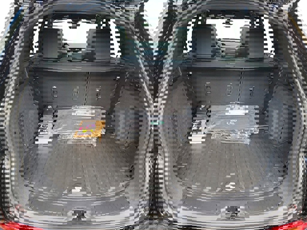 New 2025 Land Rover Discovery Sport Dynamic SE image 28