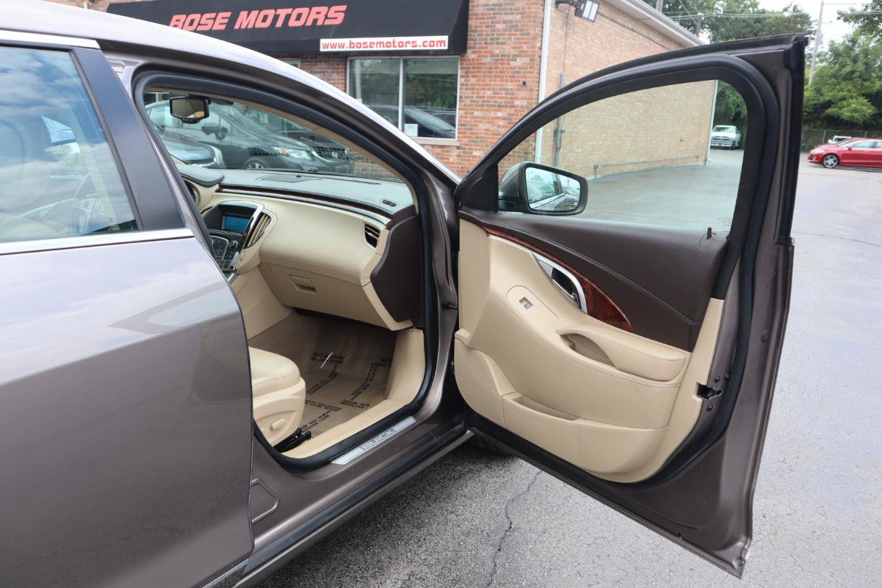 Used 2010 Buick LaCrosse CXL w/ Luxury Package AWD/4WD image 10
