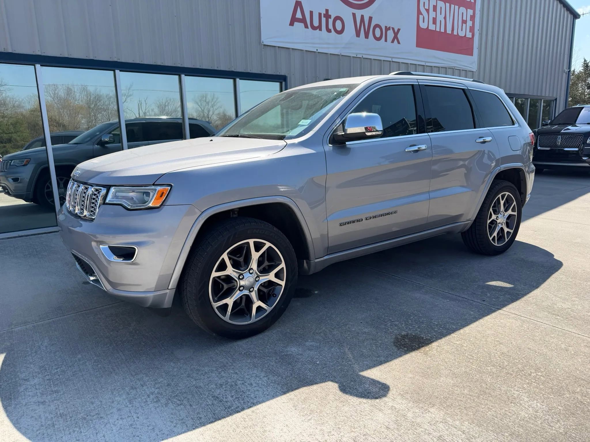 Used 2019 Jeep Grand Cherokee Overland image 48
