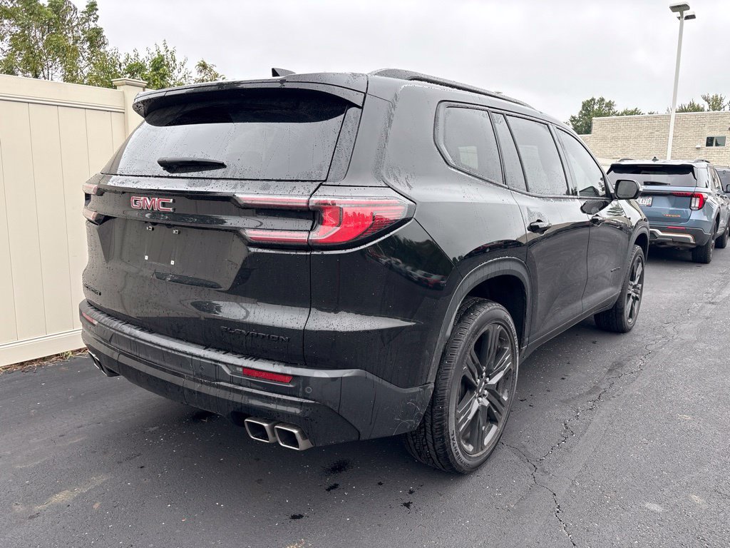 Used 2025 GMC Acadia Elevation w/ Elevation Premium Package FWD image 3