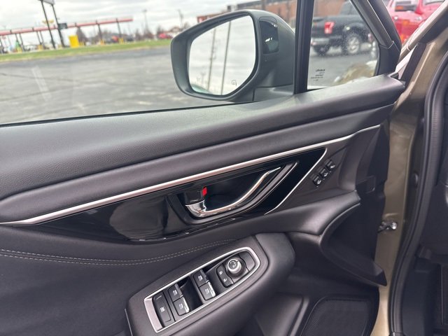 Used 2025 Subaru Outback Limited w/ Popular Package #2 image 27