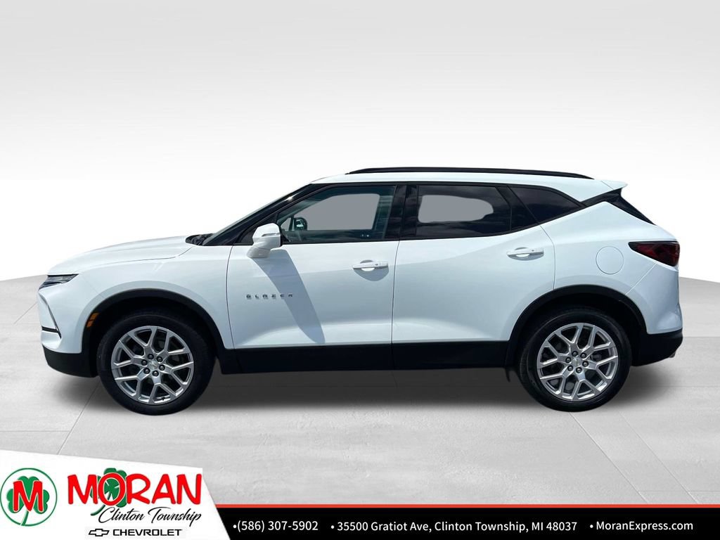 Certified 2024 Chevrolet Blazer LT FWD image 3