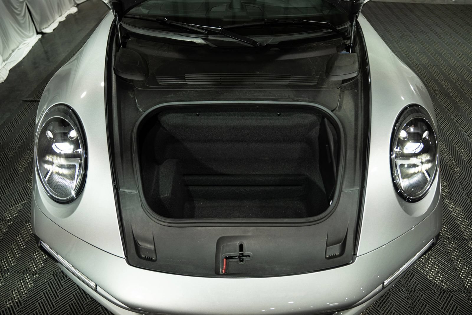 Used 2024 Porsche 911 Turbo AWD/4WD image 9