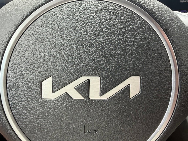 Used 2023 Kia Sportage SX FWD image 13