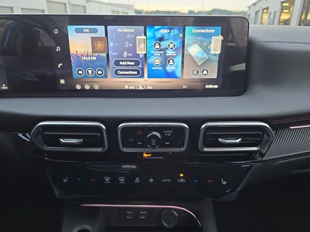 New 2026 Nissan Sentra SR w/ SR Premium Package image 22