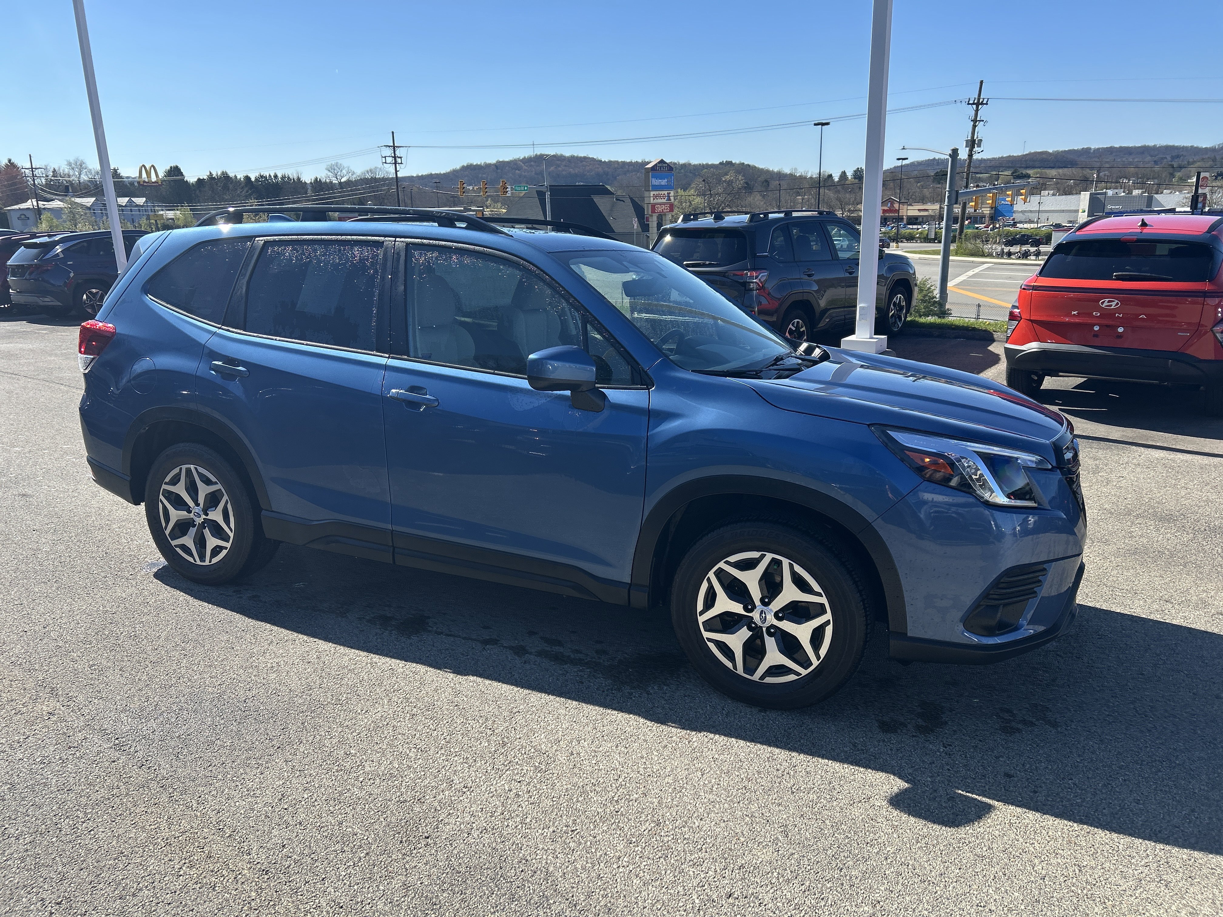 Certified 2023 Subaru Forester Premium AWD/4WD image 4