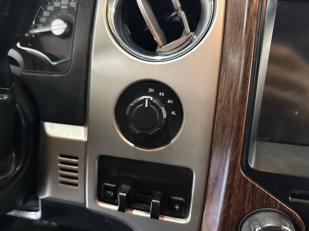 Used 2013 Ford F150 Lariat w/ Mid Equipment Group image 52