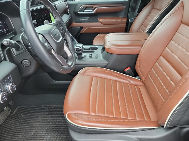 Used 2024 GMC Sierra 1500 Denali Ultimate AWD/4WD image 12