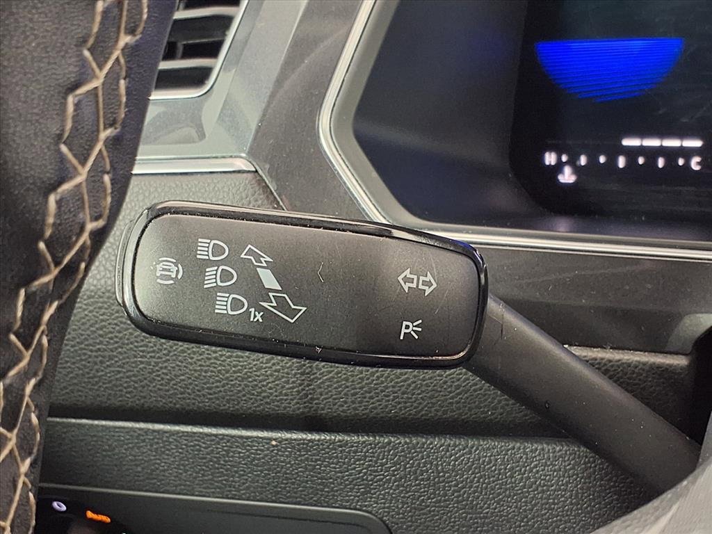 Used 2022 Volkswagen Tiguan SE image 24